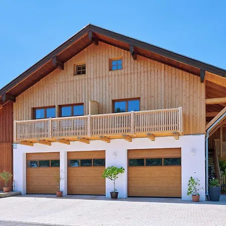 Ferienwohnung Tittmoning Zwischen Salzburg Und Burghausen Exterior photo